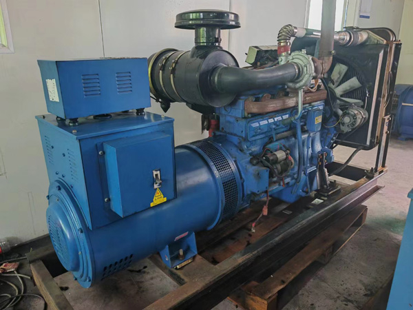 麻城100kW柴油发电机组使用多级机油有哪些优缺点？
